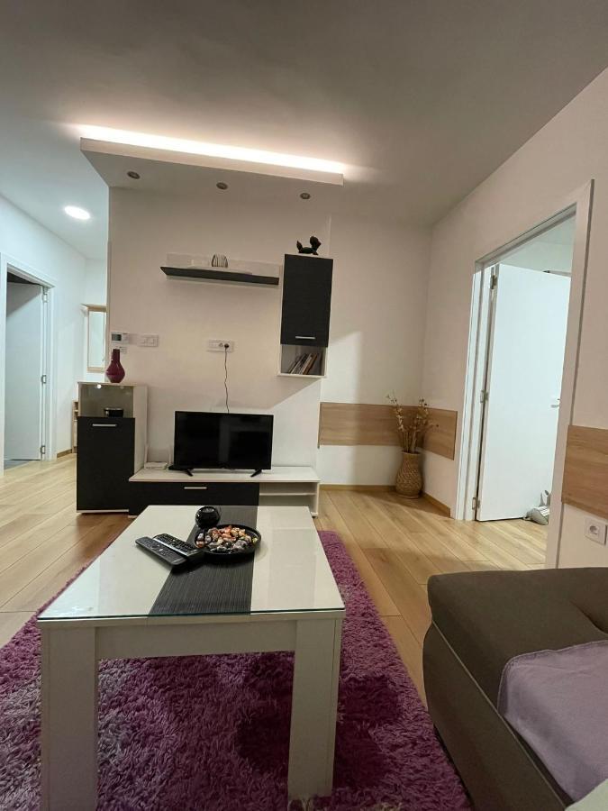Apartman Mik Novi Sad Eksteriør billede