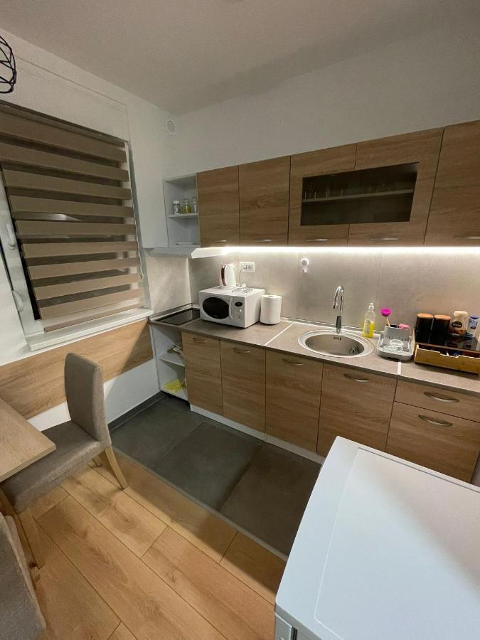Apartman Mik Novi Sad Eksteriør billede